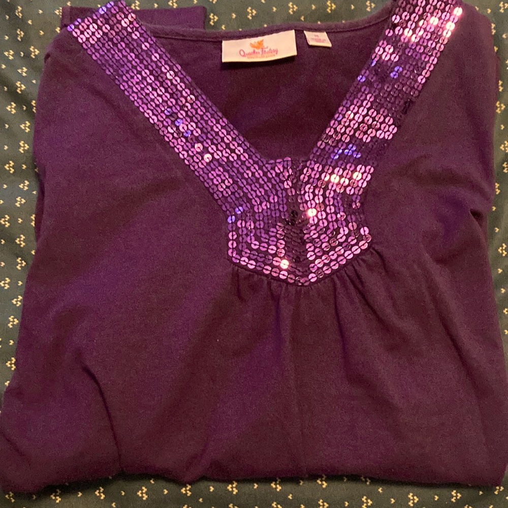 Quacker Factory purple sz m top with purple sequins at neckline long sleeve